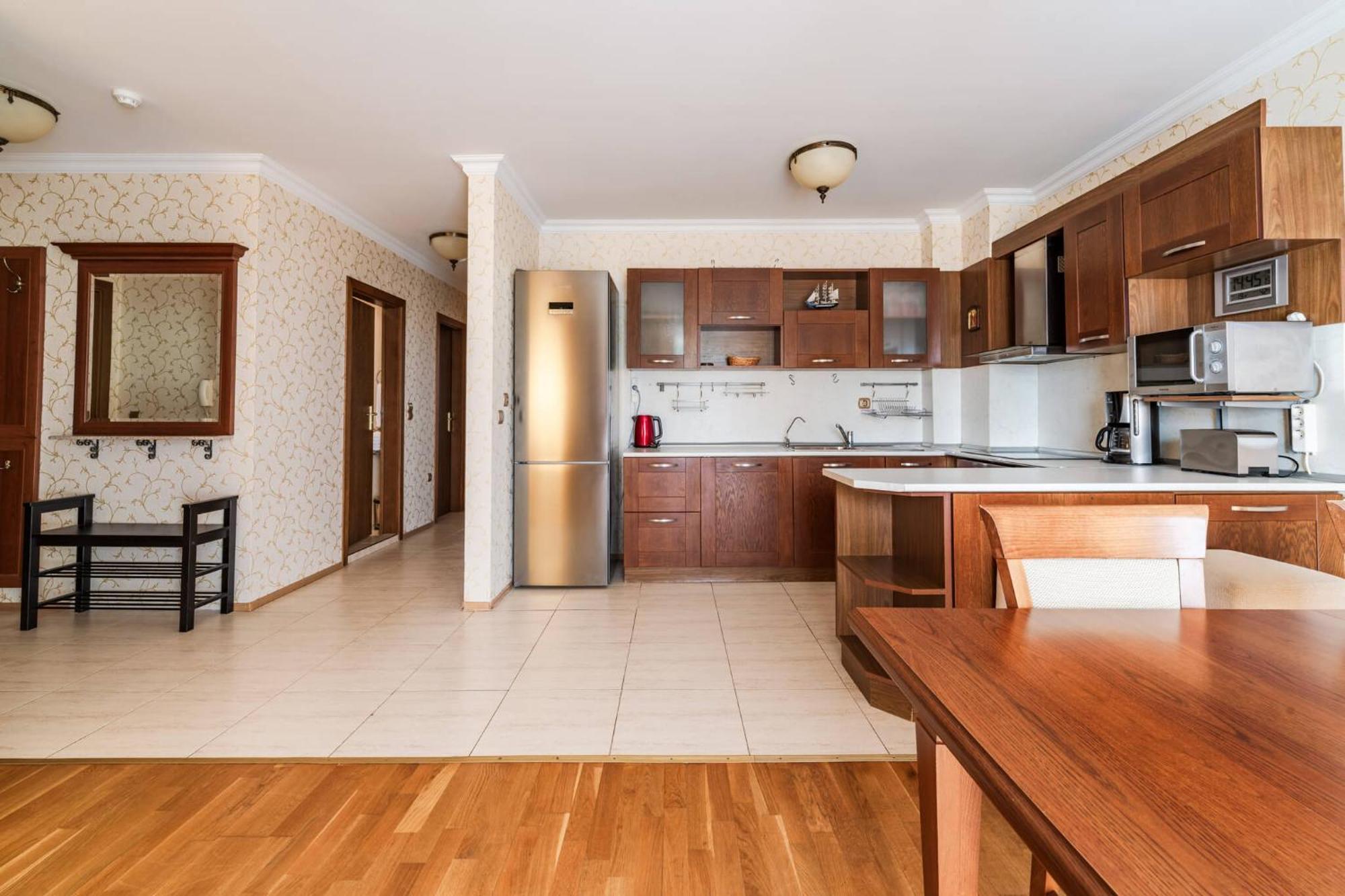 Apartcomplex Splendid Saints Constantine and Helena Ngoại thất bức ảnh