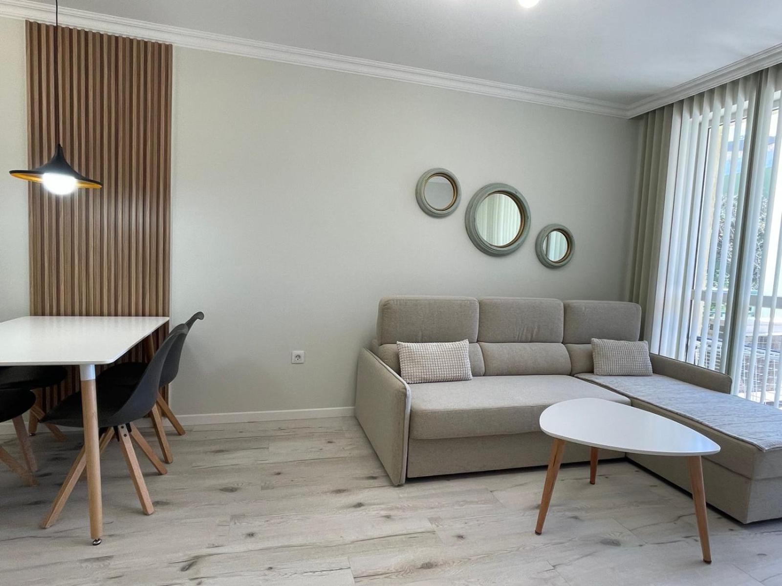 Apartcomplex Splendid Saints Constantine and Helena Ngoại thất bức ảnh