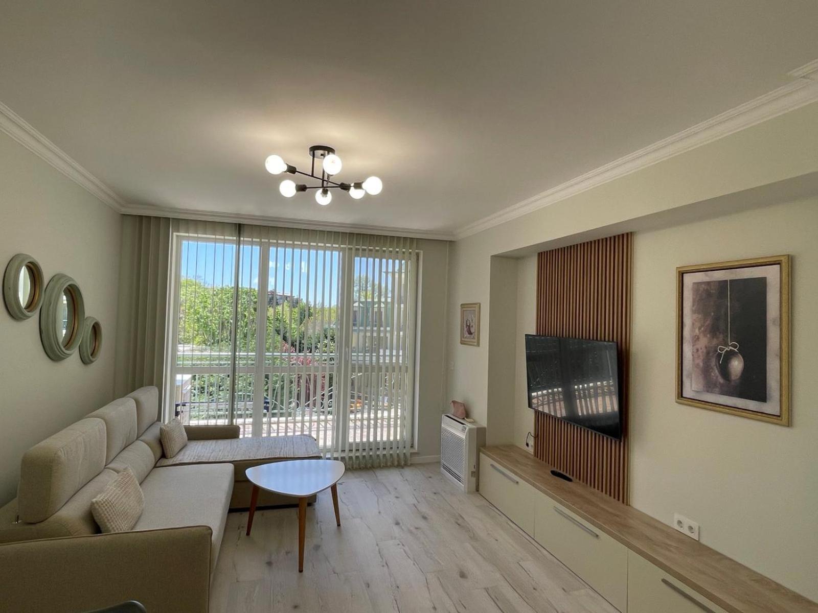 Apartcomplex Splendid Saints Constantine and Helena Ngoại thất bức ảnh