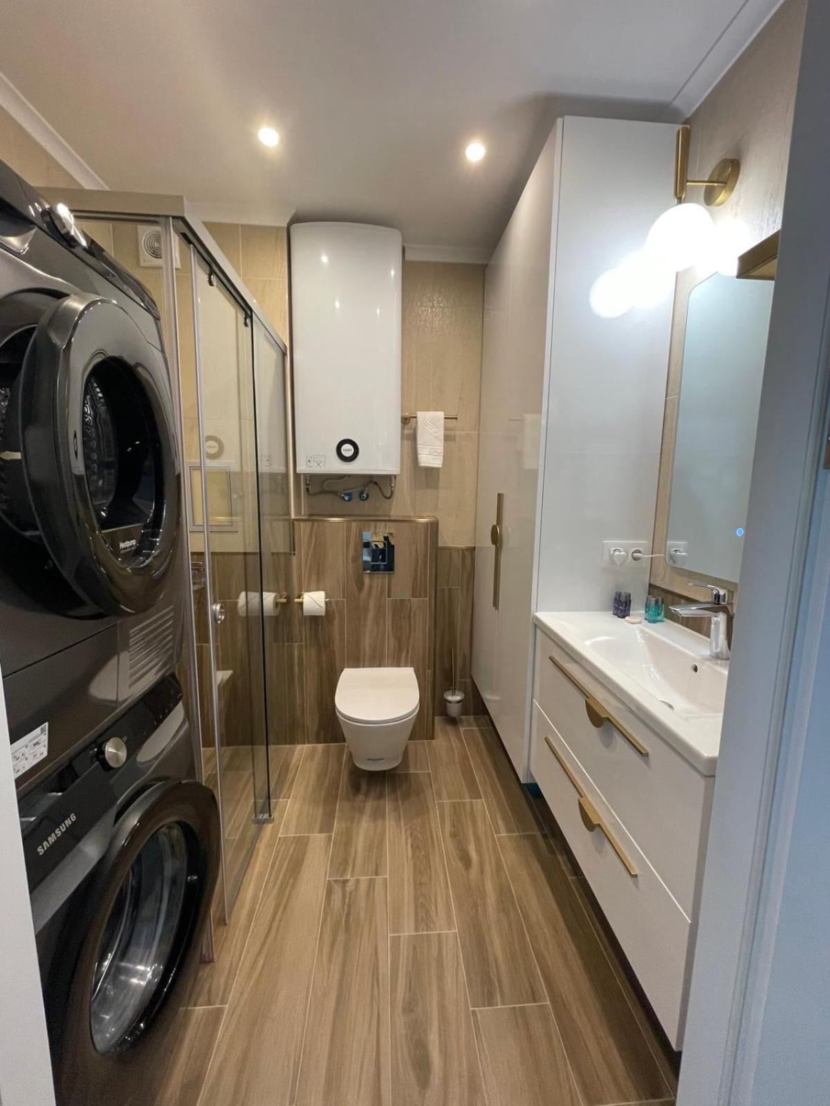 Apartcomplex Splendid Saints Constantine and Helena Ngoại thất bức ảnh