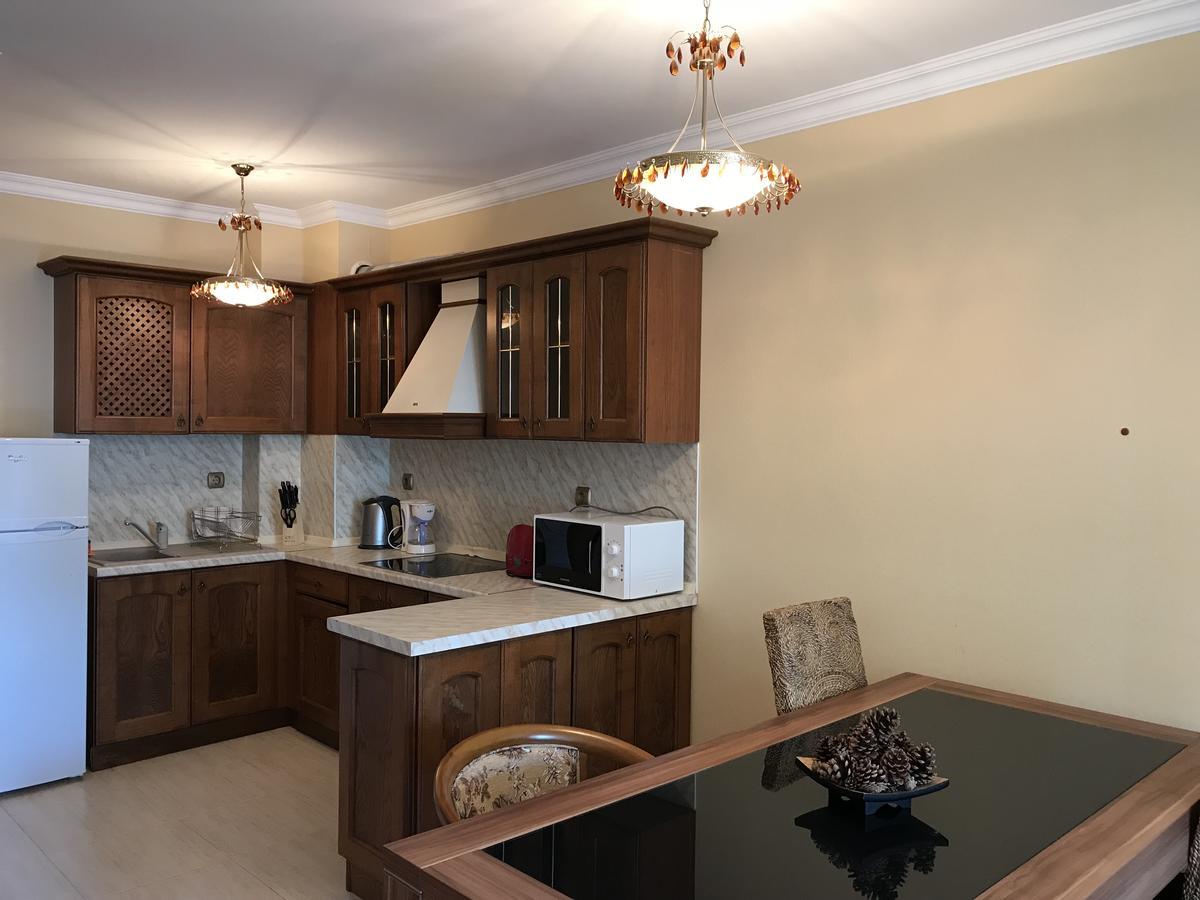 Apartcomplex Splendid Saints Constantine and Helena Ngoại thất bức ảnh