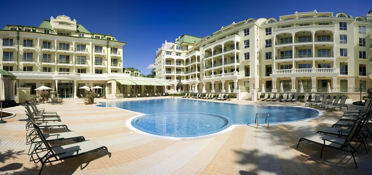 Apartcomplex Splendid Saints Constantine and Helena Ngoại thất bức ảnh