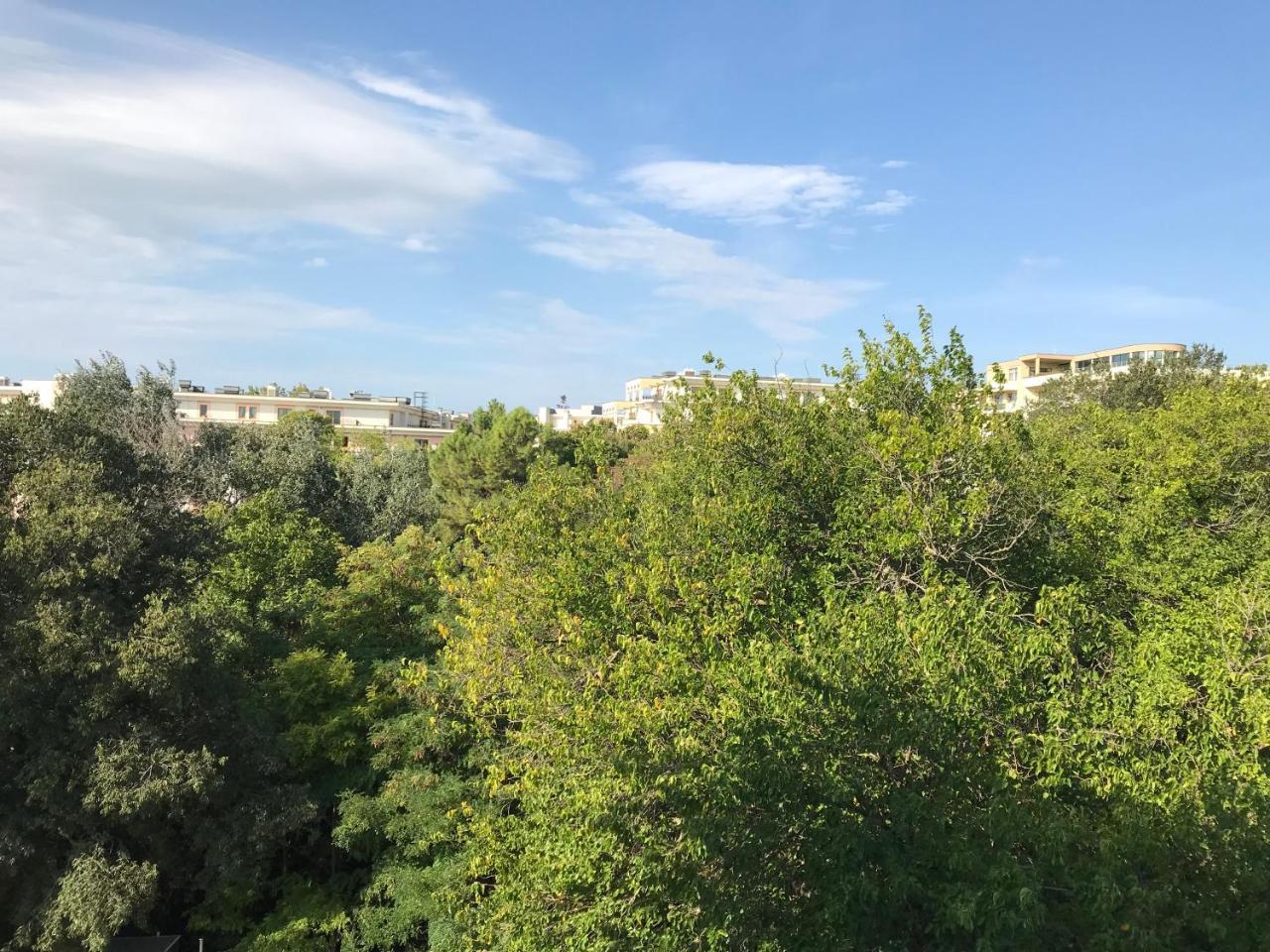 Apartcomplex Splendid Saints Constantine and Helena Ngoại thất bức ảnh