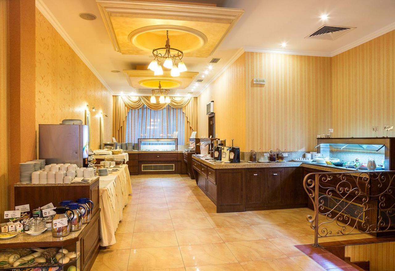 Apartcomplex Splendid Saints Constantine and Helena Ngoại thất bức ảnh